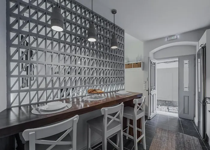 Little Corfu Town Apartment
